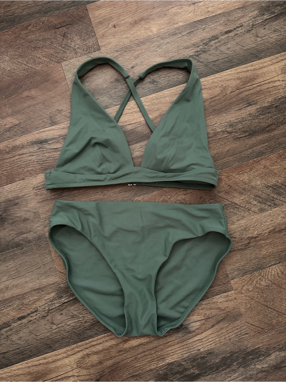 Shade & Shore Women’s Green Bikini Set - Classic Two-Piece Swimwear